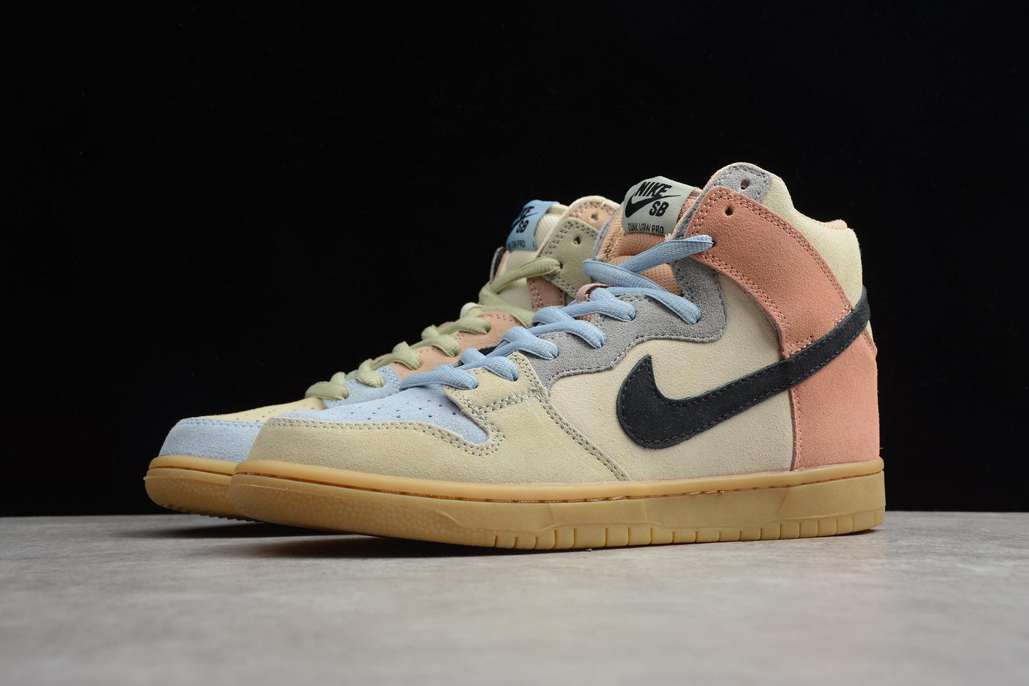 Nike SB Dunk High CN8345-001 - DryPom