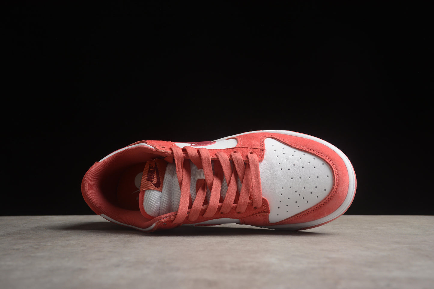 Nike SB Dunk Low FQ7056-100 - DryPom